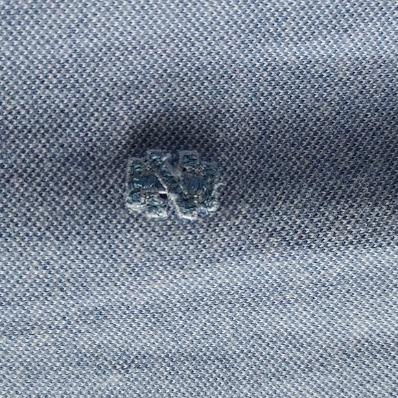 Izod button up short sleeve tee with collar large blue & white - Picture 4 of 11